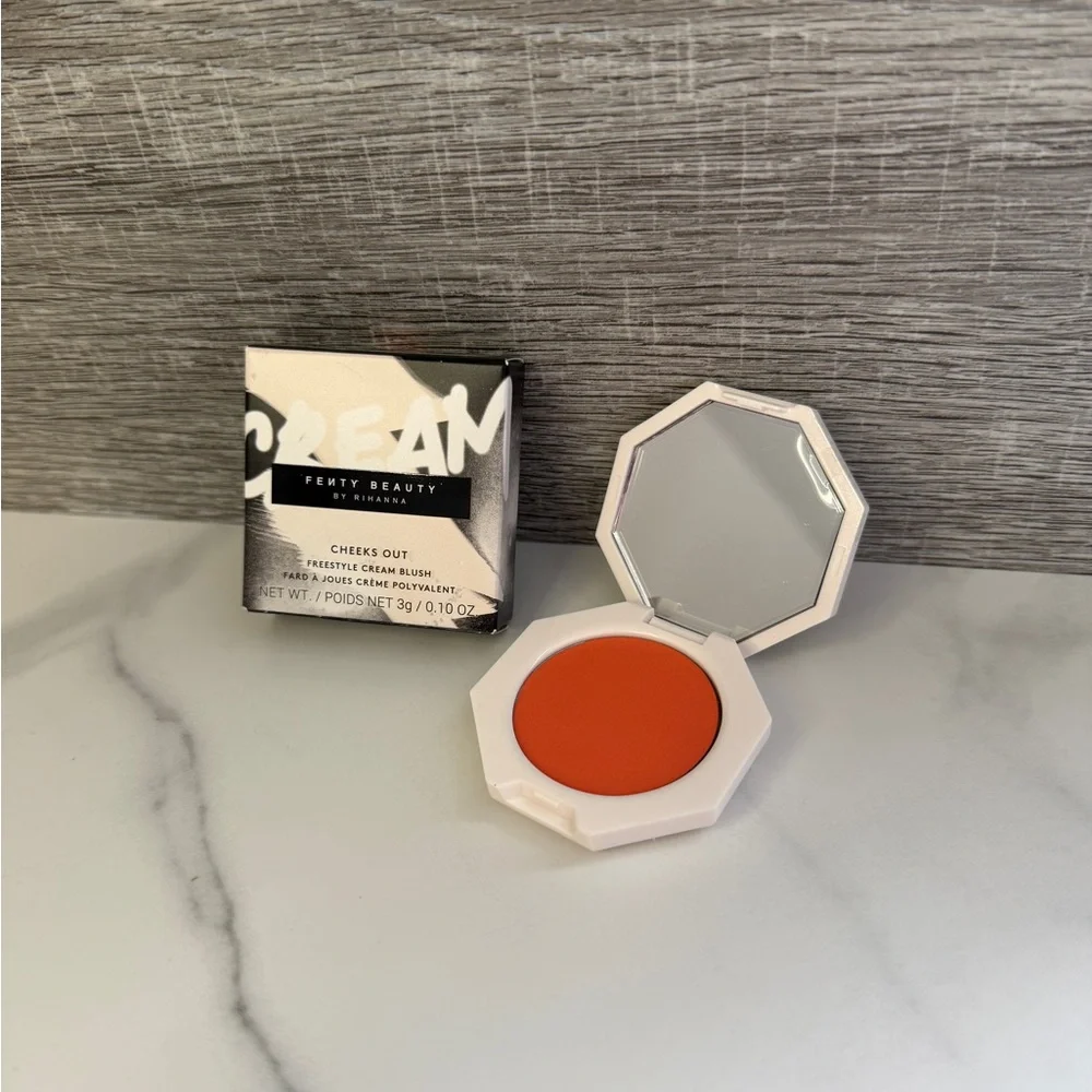 Fenty Beauty Peach Face Cream Blush
